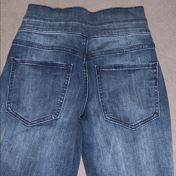 Women’s Express Jeans - Picture 3 of 4